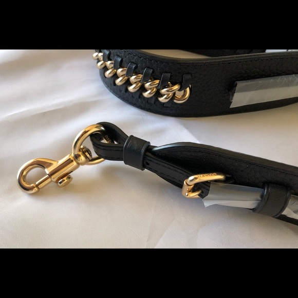Coach Strap With Gold Chain - Picture 3 of 6